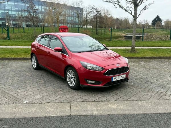 Ford Focus Hatchback, Diesel, 2015, Red
