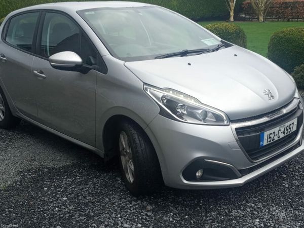 Peugeot 208 Hatchback, Petrol, 2015, Grey