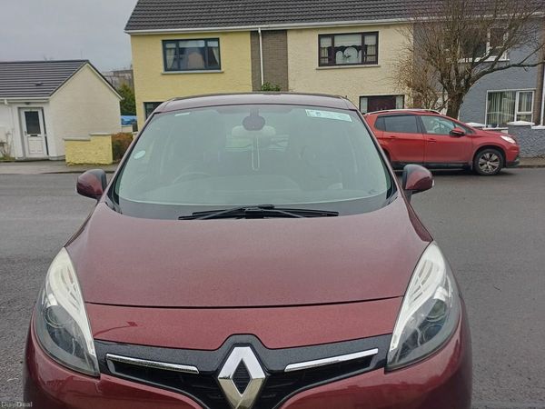 Renault Scenic MPV, Diesel, 2016, Red