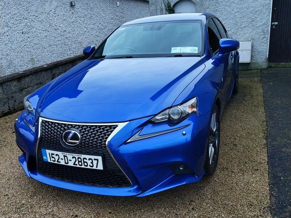 Lexus IS Saloon, Petrol Hybrid, 2015, Blue