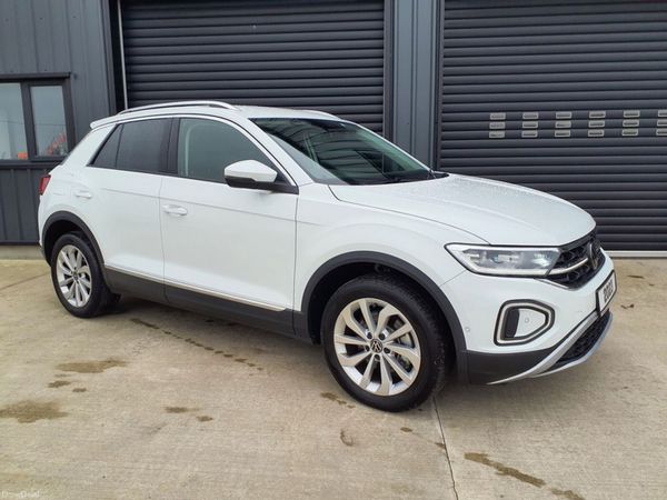 Volkswagen T-Roc SUV, Diesel, 2023, White