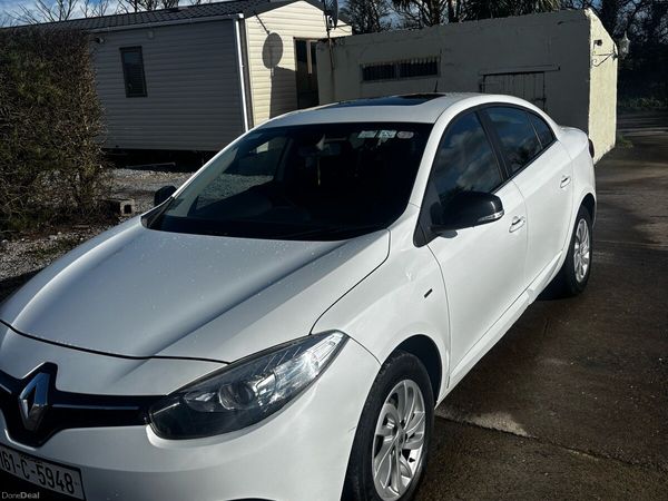 Renault Fluence Saloon, Diesel, 2016, White