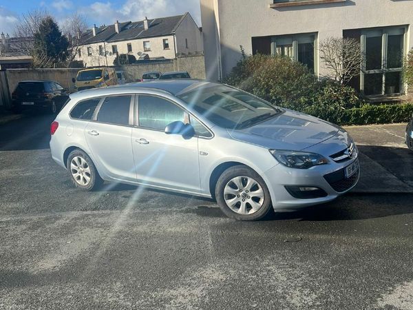 Opel Astra Estate, Diesel, 2016, Silver
