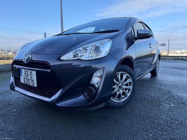 Toyota Aqua Hatchback, Petrol Hybrid, 2015, Blue