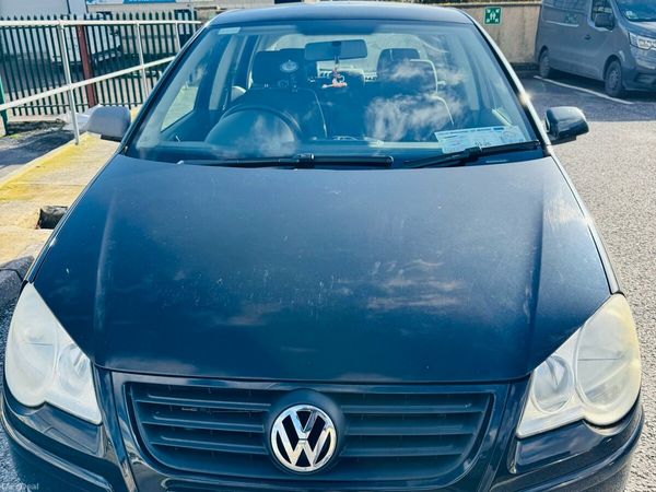 Volkswagen Polo Hatchback, Petrol, 2009, Black