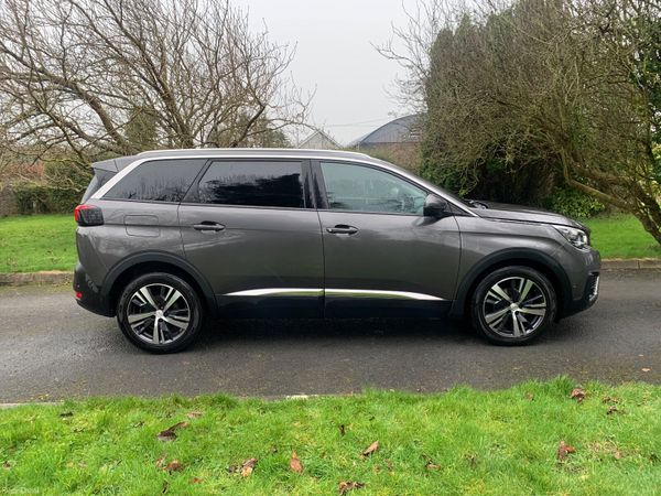 Peugeot 5008 MPV, Diesel, 2018, Grey