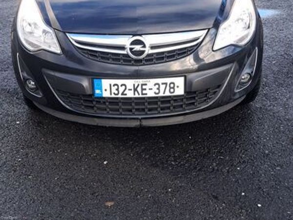Opel Corsa Hatchback, Petrol, 2013, Black