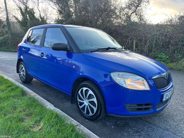 Skoda Fabia Hatchback, Petrol, 2009, Blue