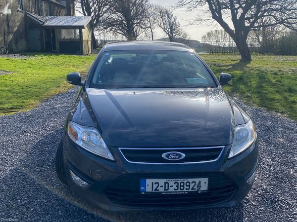 Ford Mondeo Saloon, Diesel, 2012, Blue