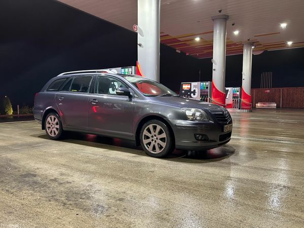 Toyota Avensis Estate, Diesel, 2008, Grey