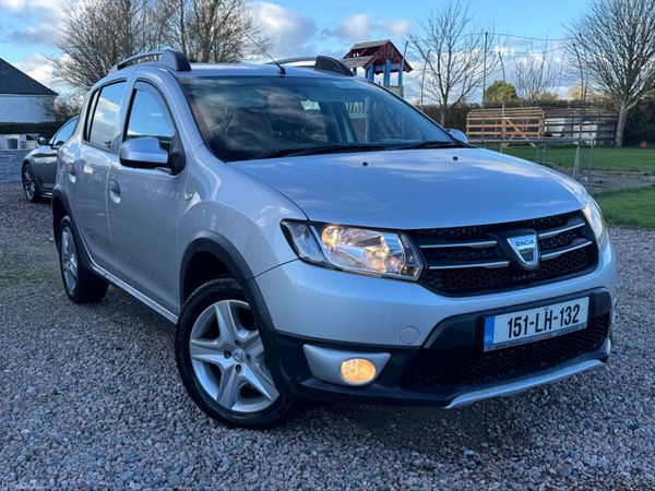 Dacia Sandero Stepway Hatchback, Diesel, 2015, Silver