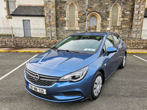 Opel Astra Hatchback, Petrol, 2016, Blue