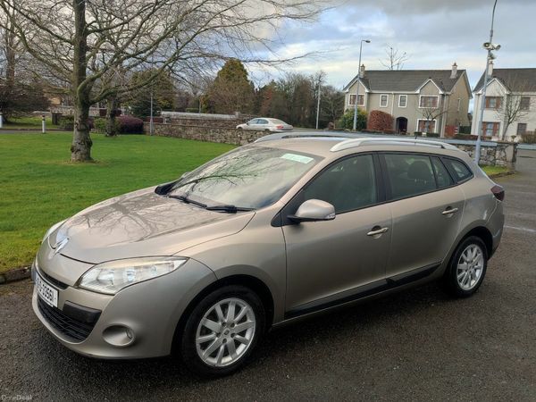 Renault Megane Estate, Diesel, 2010, Gold