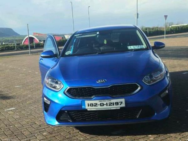 Kia Ceed Hatchback, Petrol, 2018, Blue