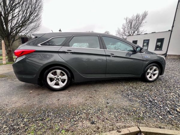 Nissan Juke SUV, Diesel, 2015, Silver