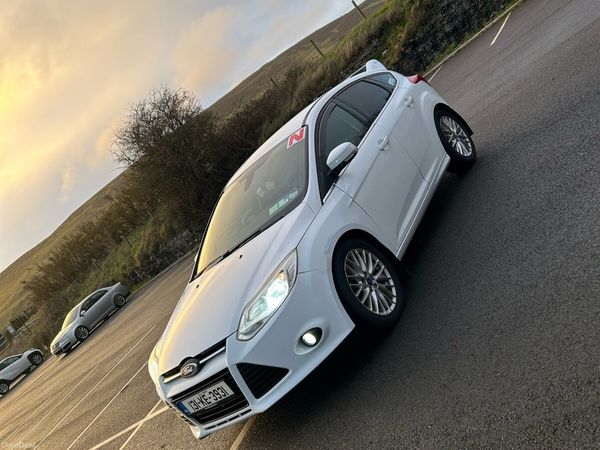 Ford Focus Hatchback, Diesel, 2013, White