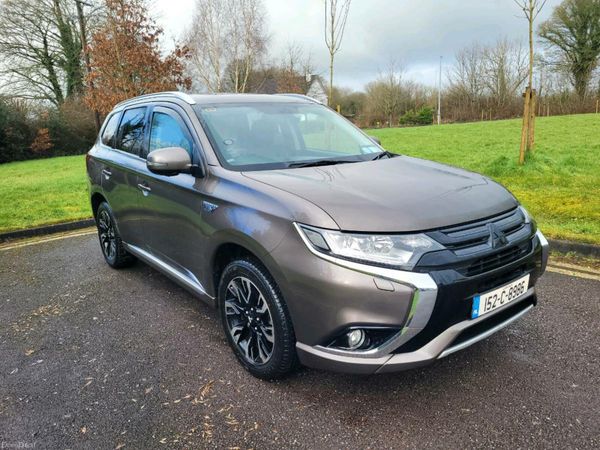 Mitsubishi Outlander SUV, Petrol Plug-in Hybrid, 2015, Brown