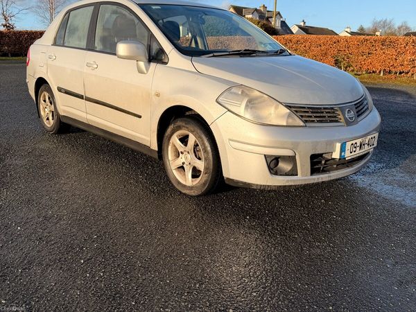 Nissan Tiida Saloon, Diesel, 2009, Silver