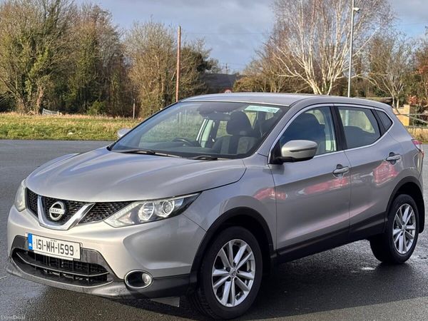 Nissan Qashqai Hatchback, Diesel, 2015, Silver