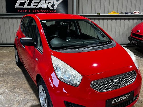 Kia Venga Hatchback, Petrol, 2011, Red