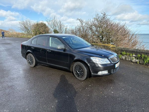 Skoda Octavia Hatchback, Diesel, 2011, Black