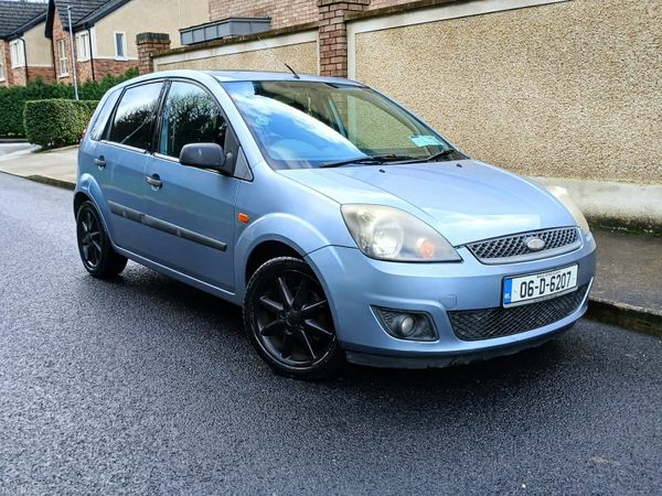 Ford Fiesta Hatchback, Petrol, 2006, Blue
