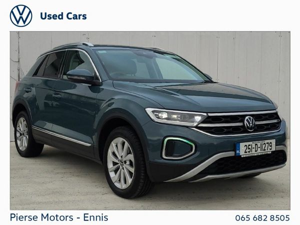 Volkswagen T-Roc SUV, Diesel, 2025, Blue