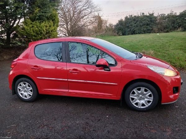 Peugeot 207 Hatchback, Diesel, 2012, Red