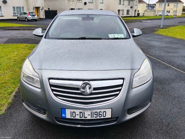 Vauxhall Insignia Saloon, Diesel, 2010, Silver