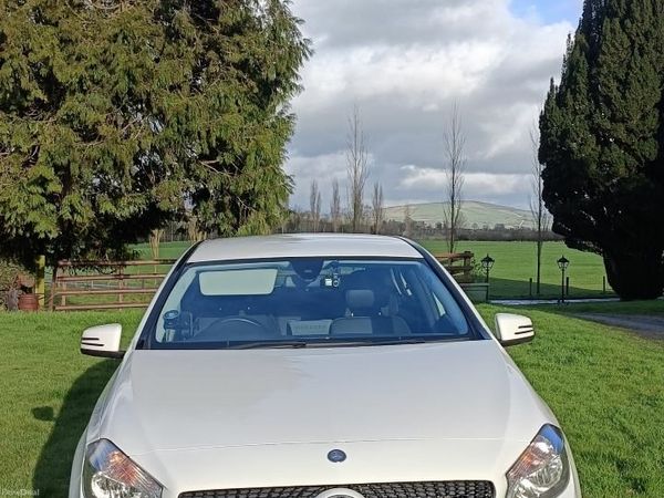 Mercedes-Benz A-Class Hatchback, Diesel, 2016, White