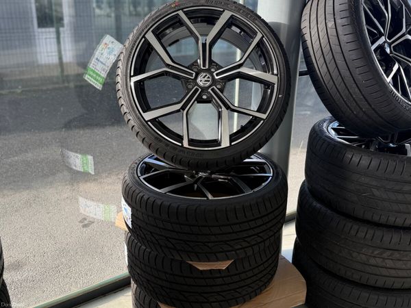 Volkswagen Golf Estate, Diesel, 2016, Red