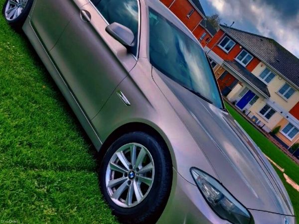 BMW 5-Series Saloon, Diesel, 2011, Silver