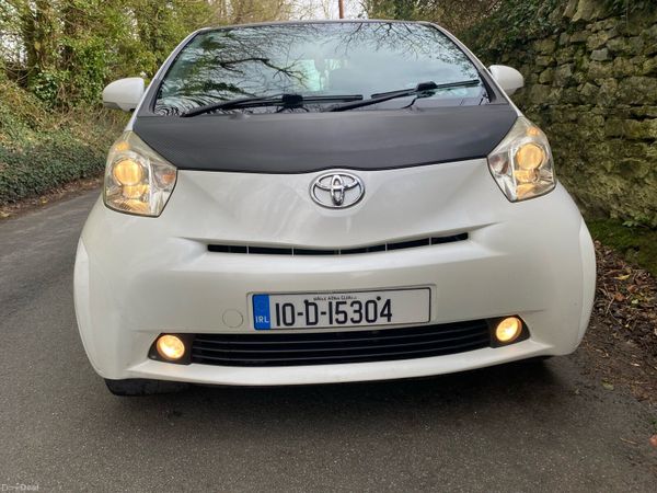 Toyota iQ Hatchback, Petrol, 2010, White