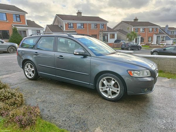Volvo V50 Estate, Diesel, 2010, Grey