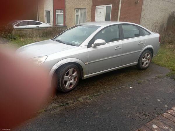 Opel Vectra Hatchback, Petrol, 2006, Silver