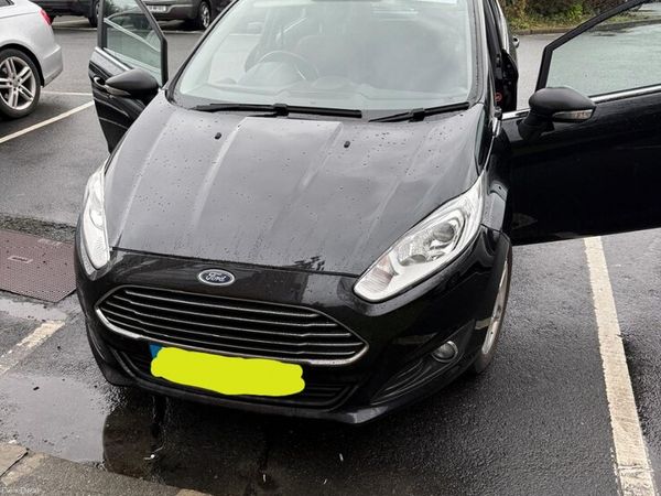 Ford Fiesta Hatchback, Petrol, 2014, Black