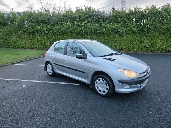 Peugeot 206 Hatchback, Petrol, 2005, Grey