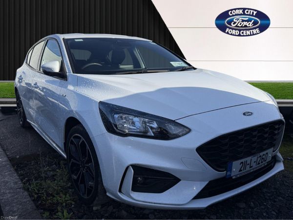 Ford Focus Hatchback, Diesel, 2021, White