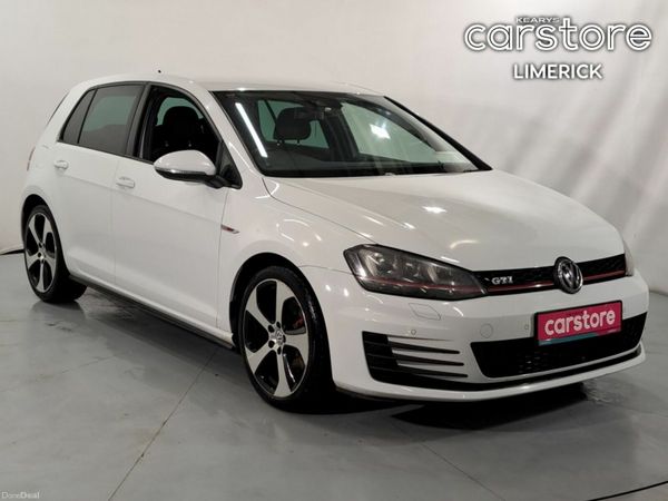 Volkswagen Golf Hatchback, Petrol, 2016, White