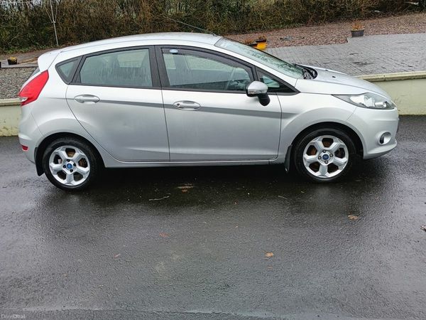 Ford Fiesta Hatchback, Diesel, 2012, Silver