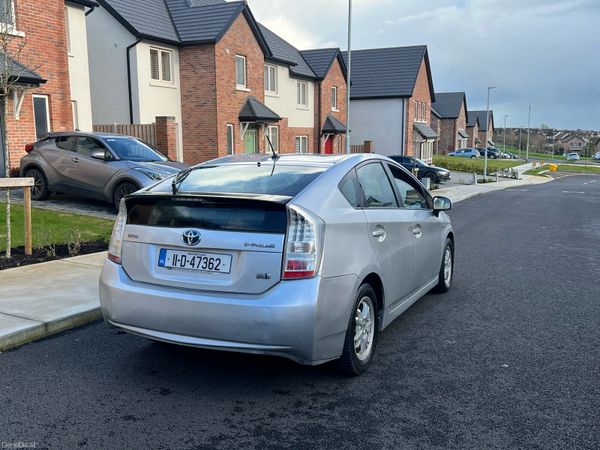 Toyota Prius Hatchback, Petrol Hybrid, 2011, Silver