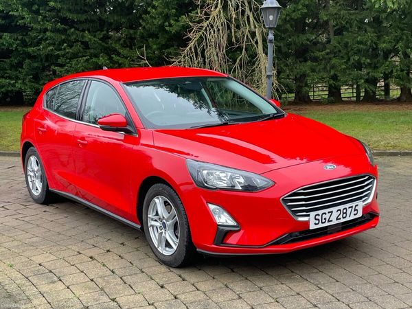 Ford Focus Hatchback, Petrol, 2020, Red
