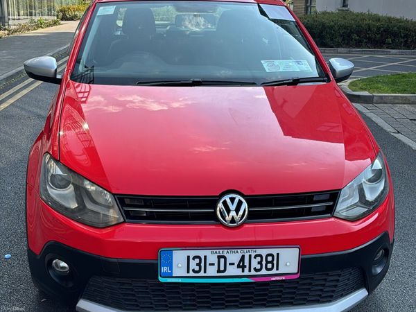 Volkswagen Polo Hatchback, Petrol, 2013, Red