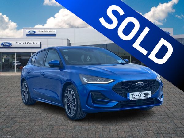 Ford Focus Hatchback, Petrol Hybrid, 2023, Blue