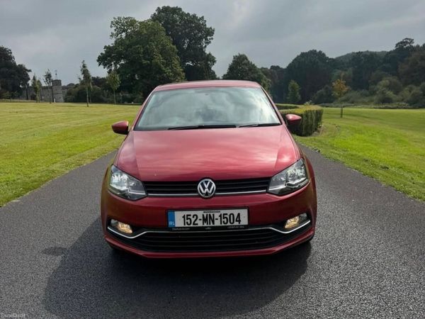 Volkswagen Polo Hatchback, Petrol, 2015, Red