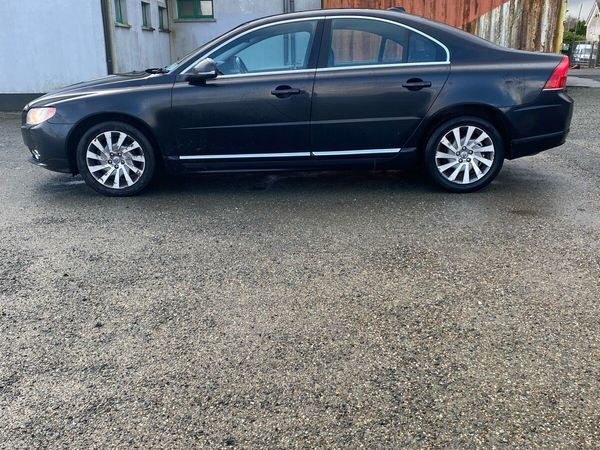 Volvo 80 Series Saloon, Diesel, 2011, Black