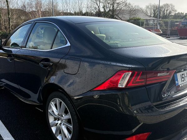 Lexus IS Saloon, Petrol Hybrid, 2015, Black