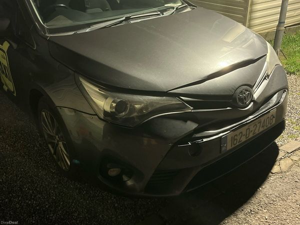 Toyota Avensis Saloon, Petrol, 2016, Grey