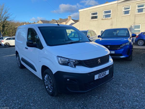 Peugeot Partner MPV, Diesel, 2022, White