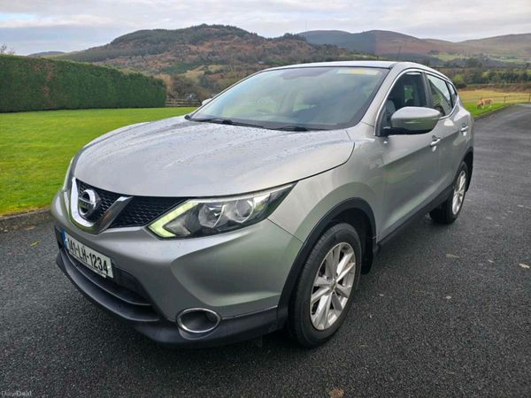 Nissan Qashqai Hatchback, Petrol, 2014, Silver